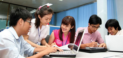 Sinh viên Trường ĐH Văn Lang