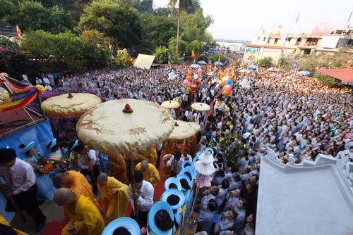 Lễ hội Quán Thế Âm 2013 diễn ra trong 2 ngày 29 và 30/3