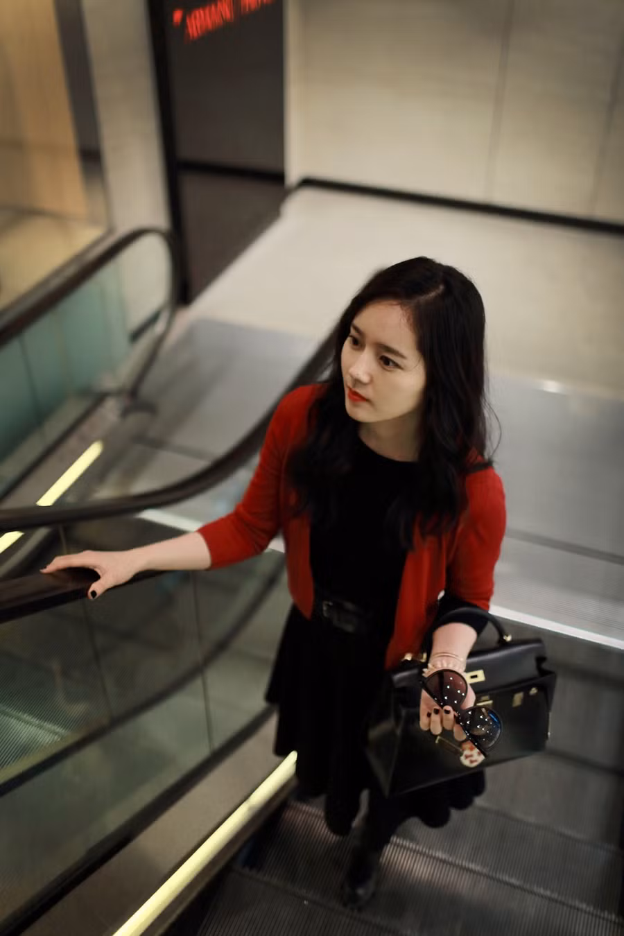 Vợ chồng Han Ga In tình tứ như thưở mới yêu ảnh 6