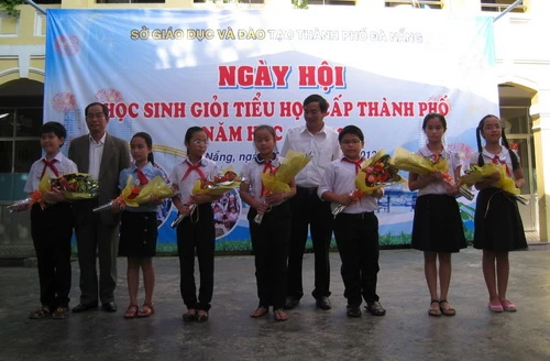 Đà Nẵng: Ngày hội của hơn 1000 học sinh giỏi năm học 2012-2013