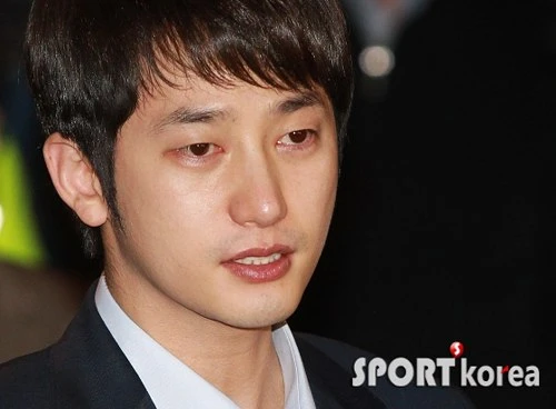 Nạn nhân vụ Park Shi Hoo cưỡng dâm bị bạn thân tố cáo