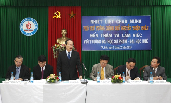 Phó Thủ tướng Nguyễn Thiện Nhân khẳng định, tiếp tục đẩy mạnh đổi mới phương pháp giảng dạy là khâu then chốt làm thay đổi chất lượng trong thời gian tới