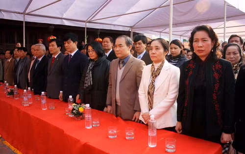 Trước lúc dâng hương. Ảnh, gdtd.vn