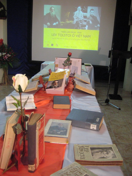 Triển lãm sách ảnh về Lev Tolstoi ảnh 1