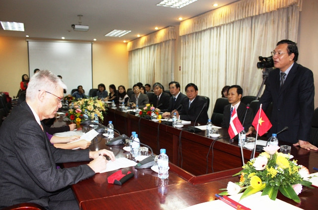 Bọ trưởng Phạm Vũ Luận phát biểu tại lễ ký kết. Anher: gdtd.vn