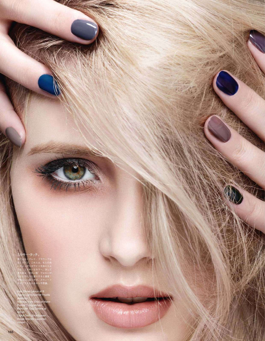 Những mẫu nail tuyệt đẹp cho mùa Đông 2010 ảnh 5