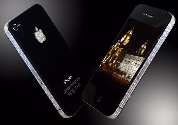 Introducing the iphone 4 Diamond Queen edition, created by Liverpool-based creator Stuart Hughes. The surrounding frame is encrusted with over 8.5cts of individually set flawless diamonds, while the rear section houses a solid Platinum and Diamond Apple logo. The iphone 4 Diamond Queen edition is available for a mere £18,995.