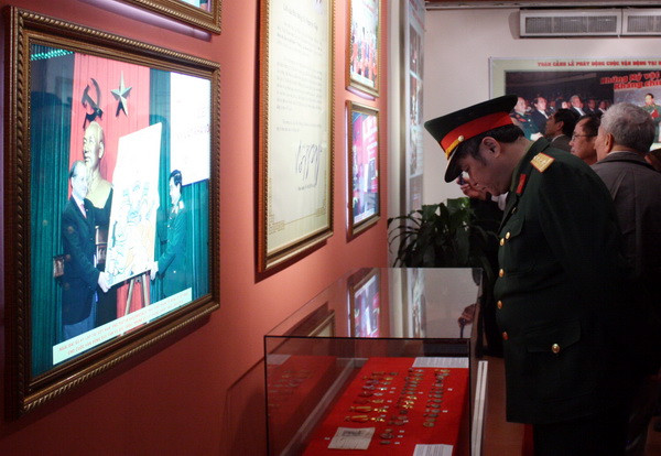 Những kỉ vật biết nói ảnh 24