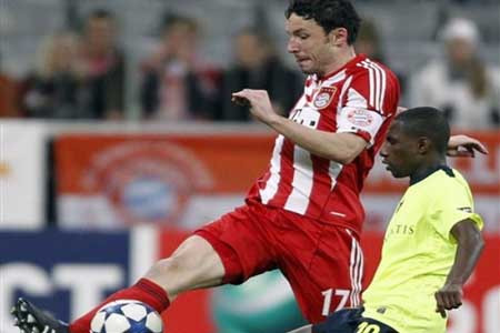 Van Bommel rời Bayern Munich trong tháng Giêng
