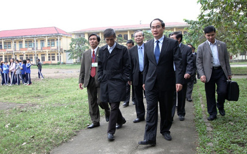 Phó Thủ tướng Nguyễn Thiện Nhân thăm trường ĐH Nông Lâm