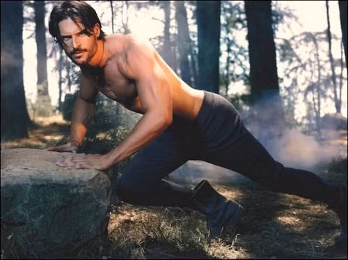 Joe Manganiello khoe cơ thể hấp dẫn của một Spider-Man