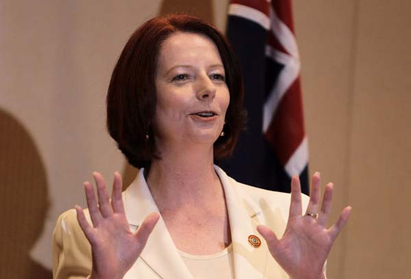 10 nhân vật được thế giới chú ý nhất năm 2010 ảnh 4 Julia Eileen Gillard On 24 June, after Kevin Rudd lost the support of his party and stood aside, Gillard became federal leader of the Australian Labor Party and thus the prime minister, the first female holder of the office. Gillard was born in 1961 in Barry, Vale of Glamorgan, Wales. Her family migrated to Australia in 1966.