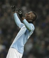 Balotelli đã có một ngày đáng nhớ vhjbj