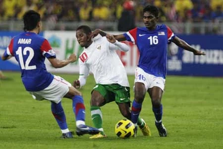 Malaysia 3 – 0 Indonesia: Malaysia chạm một tay vào chức vô địch