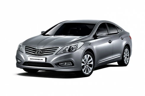 Cận cảnh Hyundai Azera/Granduer thế hệ mới trên đường cao tốc (Video)