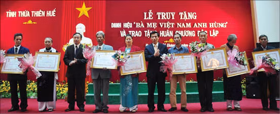 Nhiều hoạt động tri ân nhân ngày 22/12