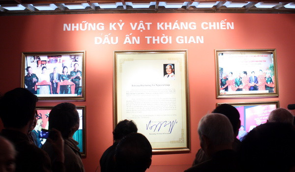 Những kỉ vật biết nói ảnh 1