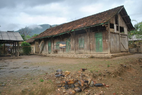 Dãy nhà bán trú của trường Dãy nhà bán trú của trường