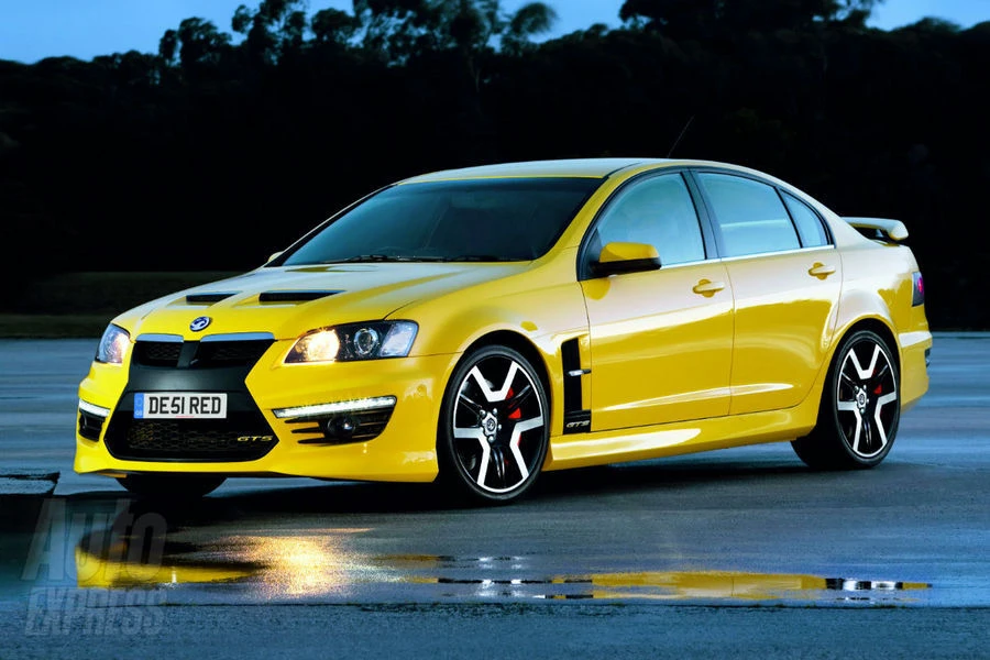 Vauxhall hồi sinh mẫu sedan thể thao VXR8