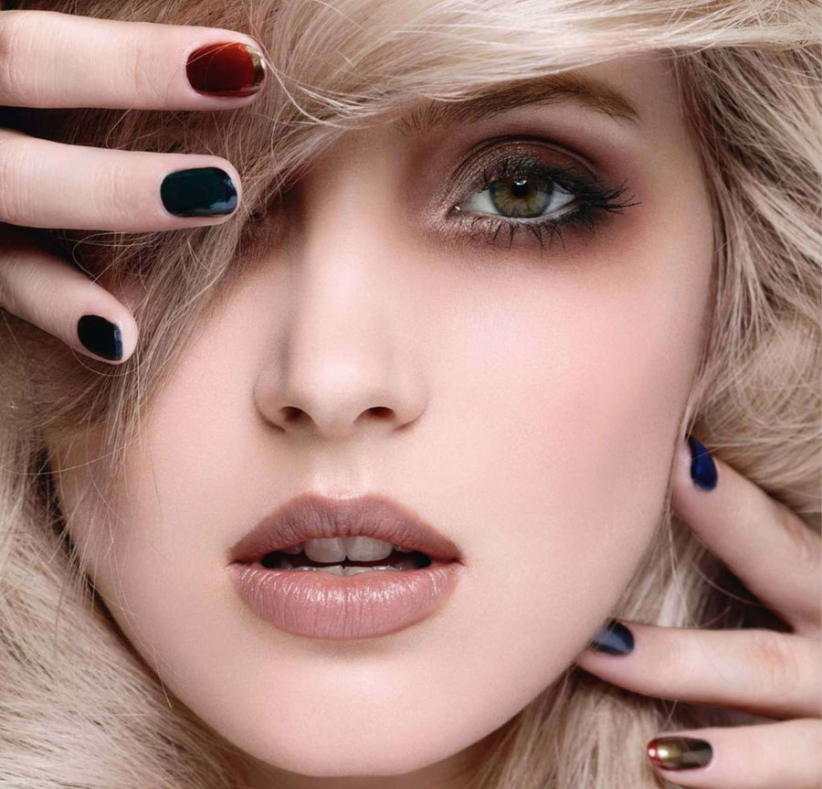 Những mẫu nail tuyệt đẹp cho mùa Đông 2010