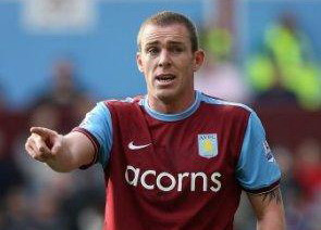 Richard Dunne nổi loạn tại Aston Villa