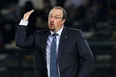 HLV Benitez phủ nhận tin đồn bị Inter sa thải