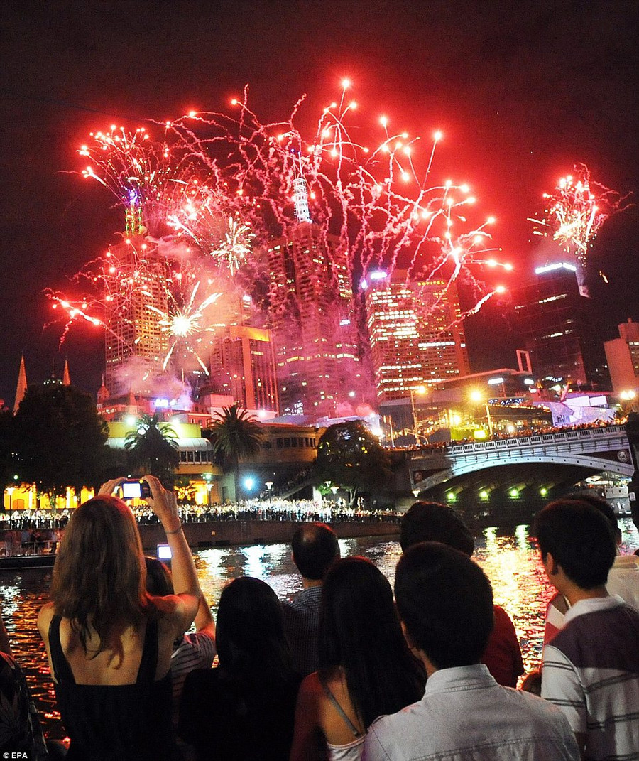 Nhiều người không bỏ lỡ cơ hội chộp những bức ảnh đẹp nhất