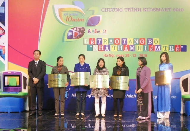 Trên 50.000 trẻ em VN được học phần mềm KidSmart