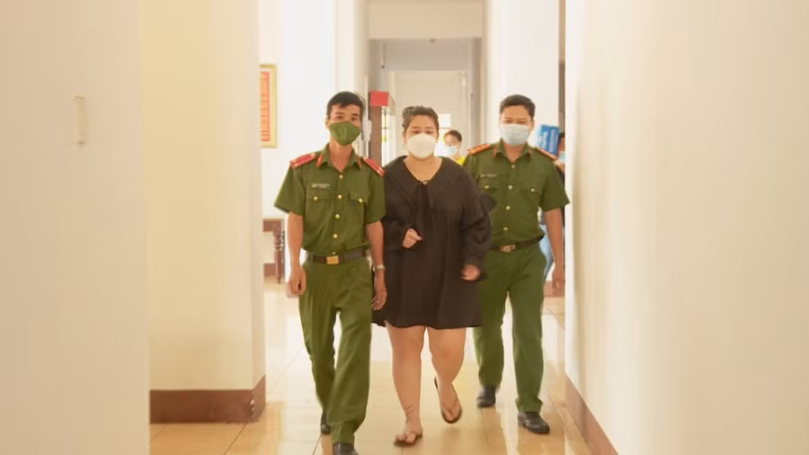 Đối tượng Tâm được Công an tỉnh Đắk Lắk bàn giao cho Công an tỉnh Yên Bái để xử lý theo quy định