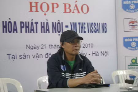 HLV Nguyễn Thành Vinh cho rằng HP Hà Nội thua là do các cầu thủ đội chủ nhà chịu tâm lý