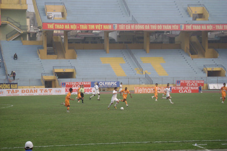 Hà Nội T&T (trắng) giành trọn 3 điểm trước SHB Đà Nẵng Hà Nội T&T (trắng) giành trọn 3 điểm trước SHB Đà Nẵng