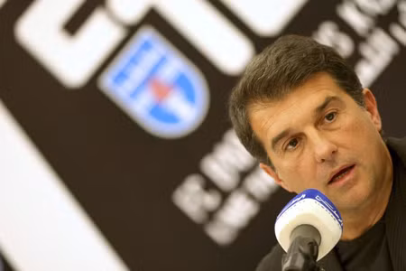 Chủ tịch Joan Laporta đã gọi...