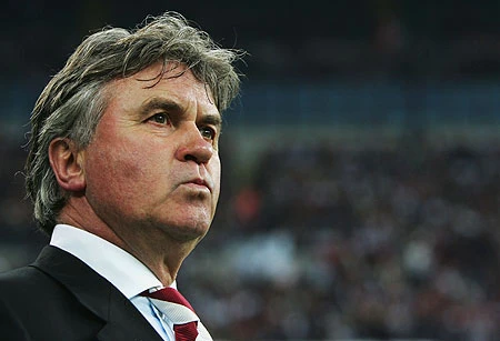 Bờ Biển Ngà vẫn chưa chọn Guus Hiddink