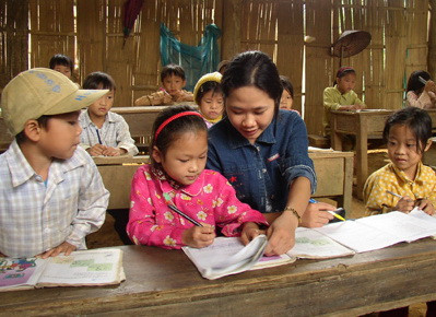 Những nữ giáo viên vẫn thầm lặng cống hiến cho sự nghiệp trồng người