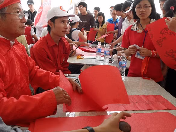Sẻ giọt máu hồng- trao niềm hi vọng