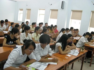 SV được vay vốn không lãi suất để đóng học phí