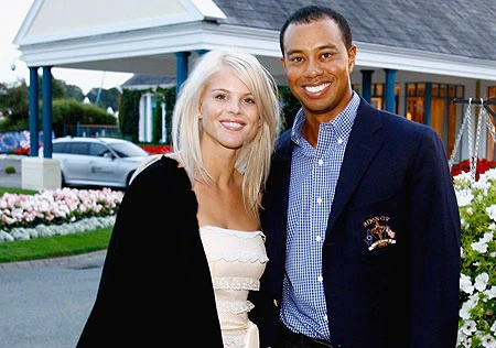 Tiger Woods hạnh phúc được quay lại với Elin Nordegren