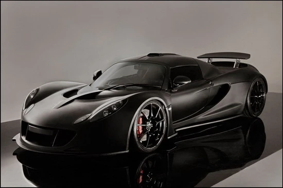 Siêu phẩm Venom GT, trái tim Mỹ trong vẻ đẹp Anh