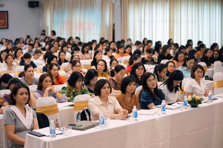 Hội nghị thu hút hơn 300 đại biểu là cán bộ quản lý GDMN toàn quốc tham dự.