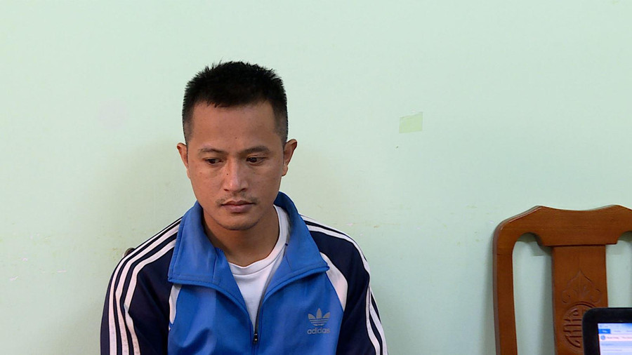 Đỗ Văn Thắng tại cơ quan công an.