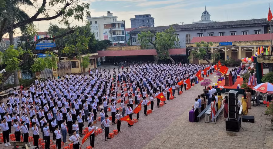 Học sinh Trường THCS Tân Việt (Thanh Hà, Hải Dương).