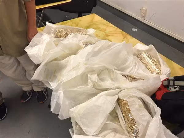 Tang vật vụ việc