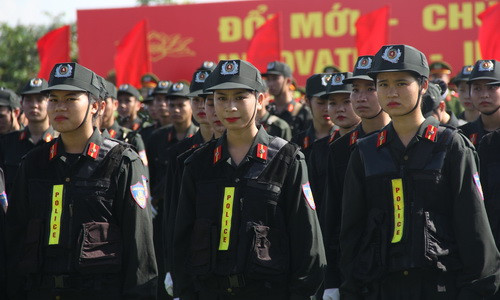 Nữ sinh Học viện Cảnh sát nhân dân Nữ sinh Học viện Cảnh sát nhân dân