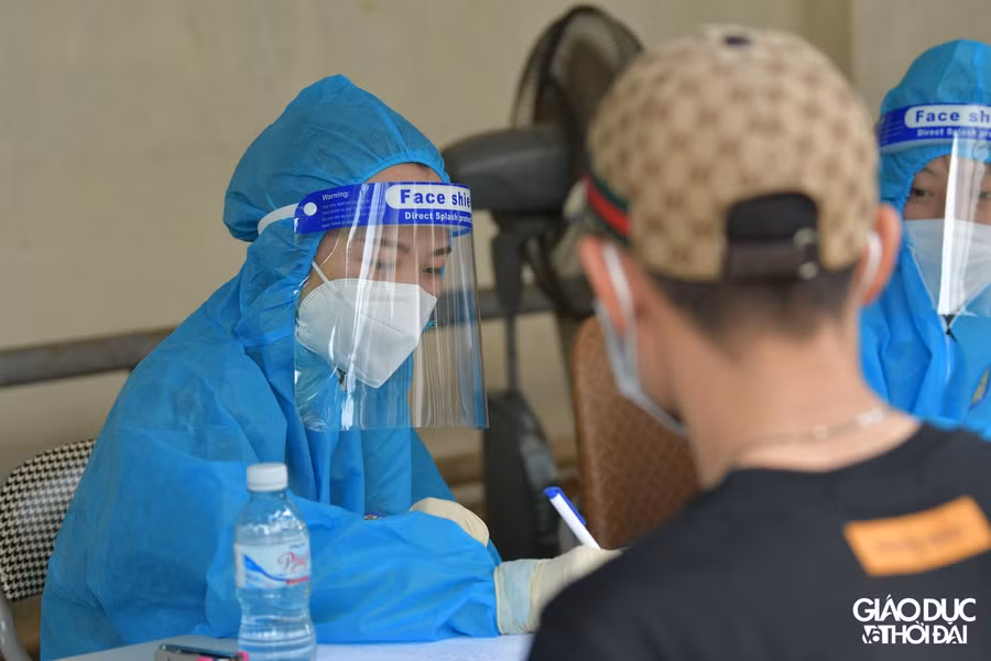 Sau khi gỡ phong tỏa, mở cửa hoạt động trở lại, Trung tâm kinh doanh chợ đầu mối phía Nam sẽ kích hoạt lại toàn bộ các biện pháp phòng, chống dịch, đồng thời áp dụng bổ sung một số biện pháp nhằm tăng cường và hạn chế tối đa nguy cơ lây nhiễm dịch bệnh.