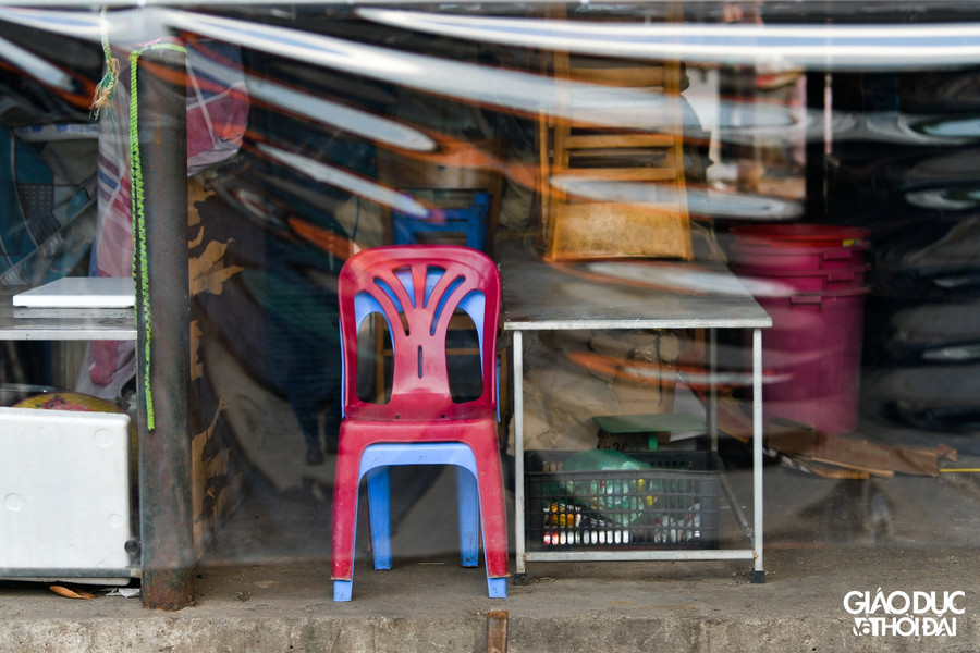 Chợ sẽ không đồng loạt mở tất cả các hoạt động của chợ. Khu vực kinh doanh rau củ quả và hàng hóa thiết yếu sẽ bắt đầu mở cửa trở lại từ 0 giờ ngày 20/8.