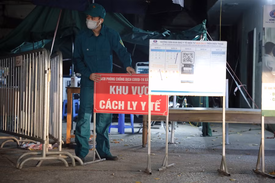 0h tối ngày 24/5, Bệnh viện K cơ sở 2 tại Tam Hiệp chính thức gỡ bỏ cách ly.