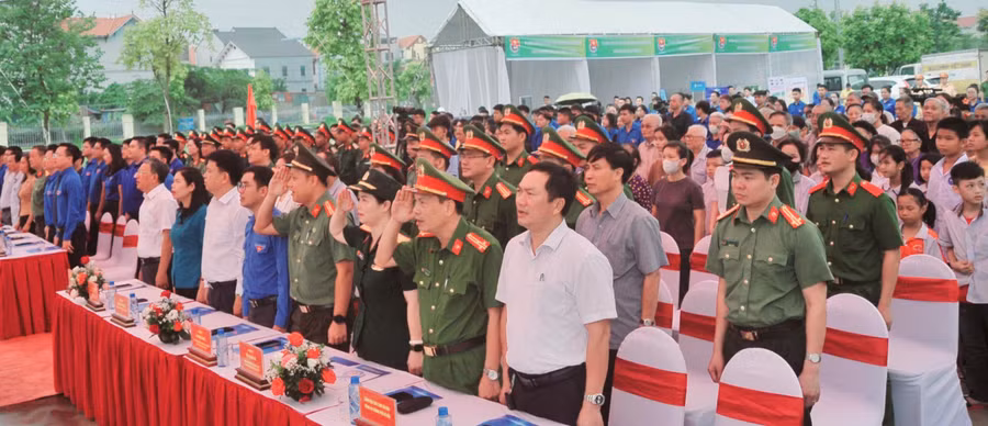 Thực hiện Chương trình công tác Đoàn và phong trào thanh niên Thủ đô năm 2024; Thực hiện Kế hoạch của Ban Thường vụ Thành đoàn Hà Nội về việc tổ chức Chiến dịch thanh niên tình nguyện hè năm 2024 với sự tham gia của gần 1.000 đoàn viên, thanh niên...