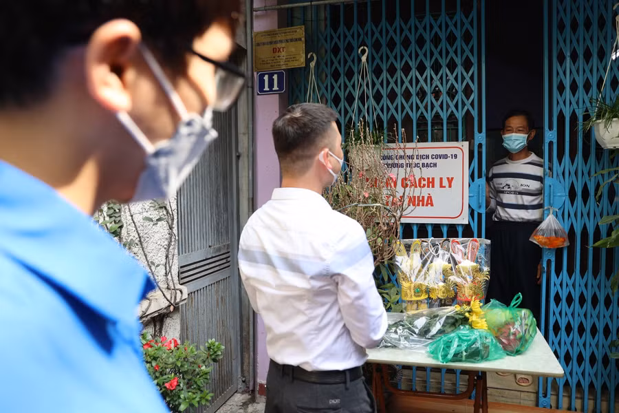 Ngày ông Công ông Táo đặc biệt của gia đình có F0 điều trị tại nhà ảnh 8