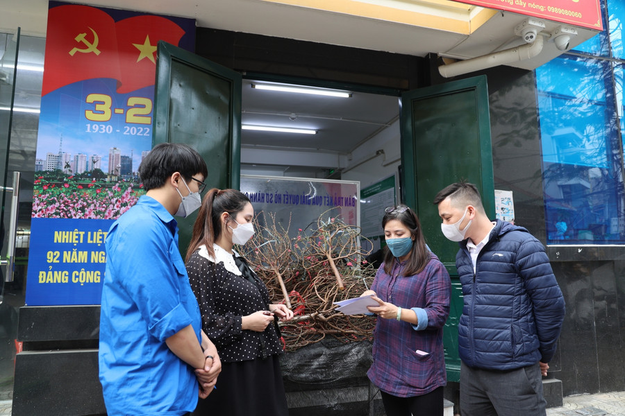 Ngày ông Công ông Táo đặc biệt của gia đình có F0 điều trị tại nhà ảnh 1