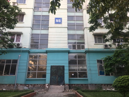 Khu nhà N6 bị ảnh hưởng nặng nhất bởi tình trạng vỡ hố ga Khu nhà N6 bị ảnh hưởng nặng nhất bởi tình trạng vỡ hố ga